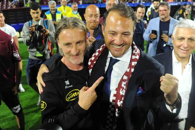 和底线相持 和底线相持